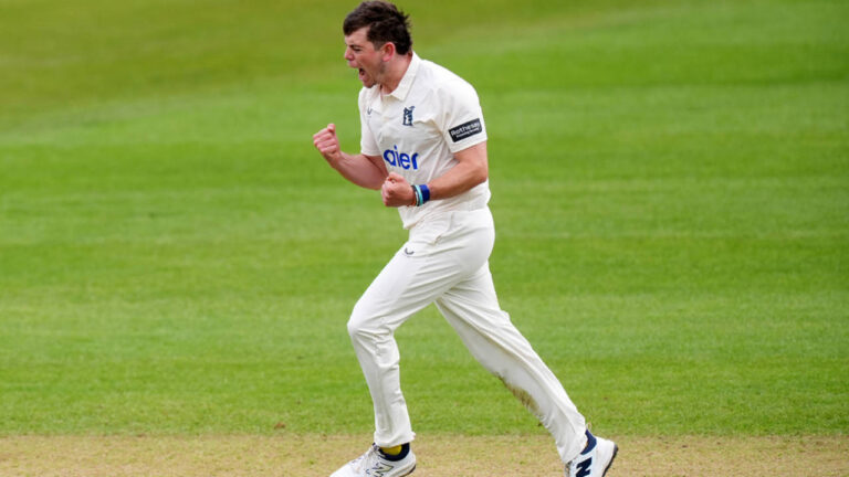 Rain Forces Draw in Warwickshire vs Glamorgan County Championship Clash
