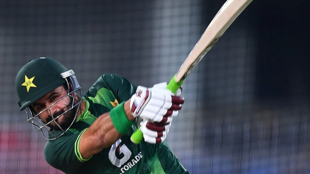 watch sahibzada farhan hurt after being hit by haris rauf s thunderbolt in nets before pak vs aus odis