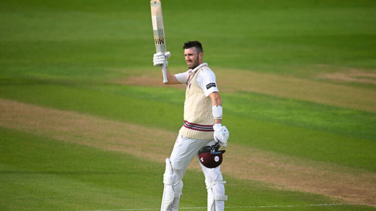 Overton ton, Rew 149 completes Somerset escape at Taunton 2 417126.6
