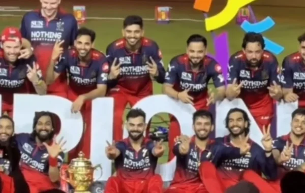 krunal pandya and rcb teammates